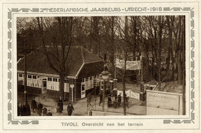 600043 Gezicht op de ingang van het Jaarbeursterrein van de tweede Nederlandse Jaarbeurs in het Park Tivoli ...